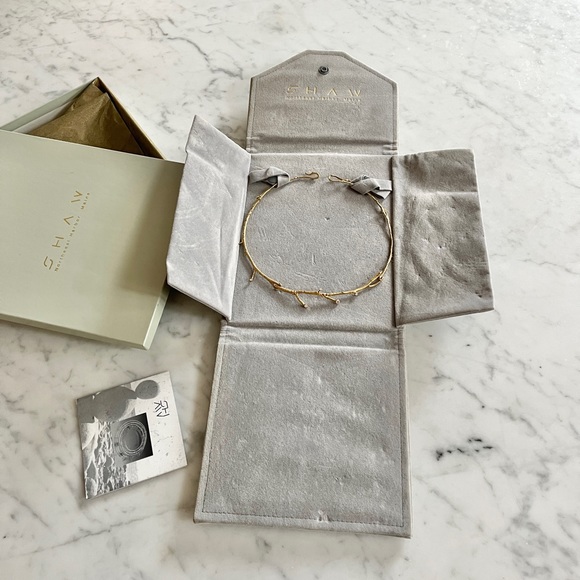 Shaw 18K Gold Diamond Twig Necklace - Picture 3 of 14